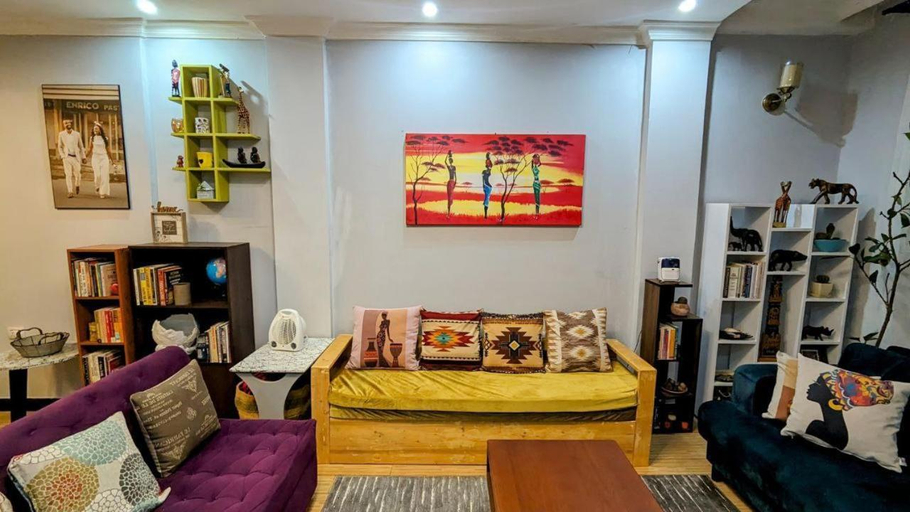 Others 5, Joy Home, Addis Abeba
