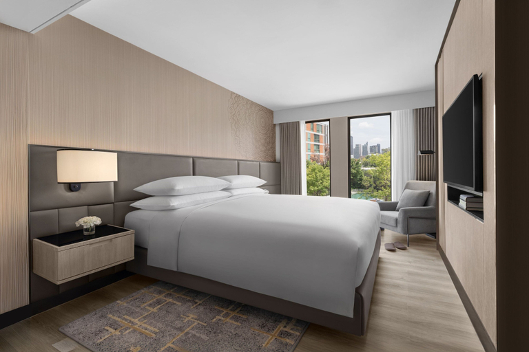 Bedroom 3, Marriott Executive Apartments, Bangkok Townhall Sukhumvit, Wattana