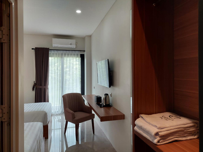 Bedroom 8