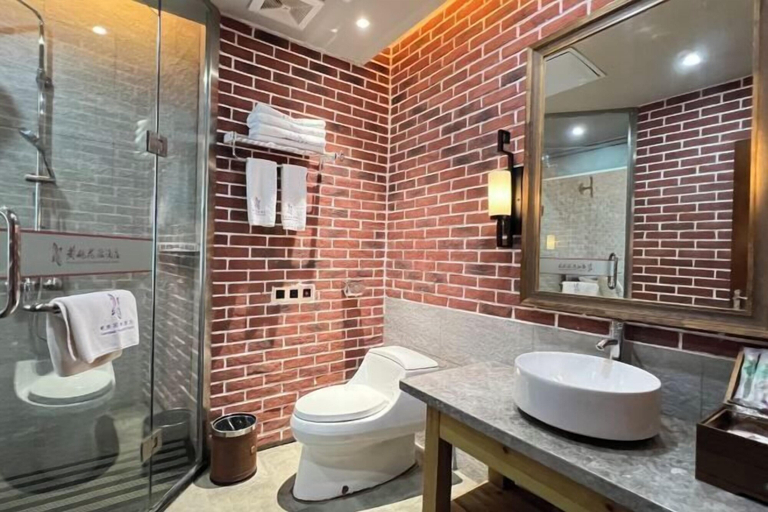 Bathroom 4, Huangyao Flowers Ocean Hotel, Hezhou