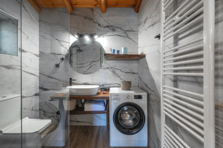 Bathroom 4, Villa Eliomylos, Crete