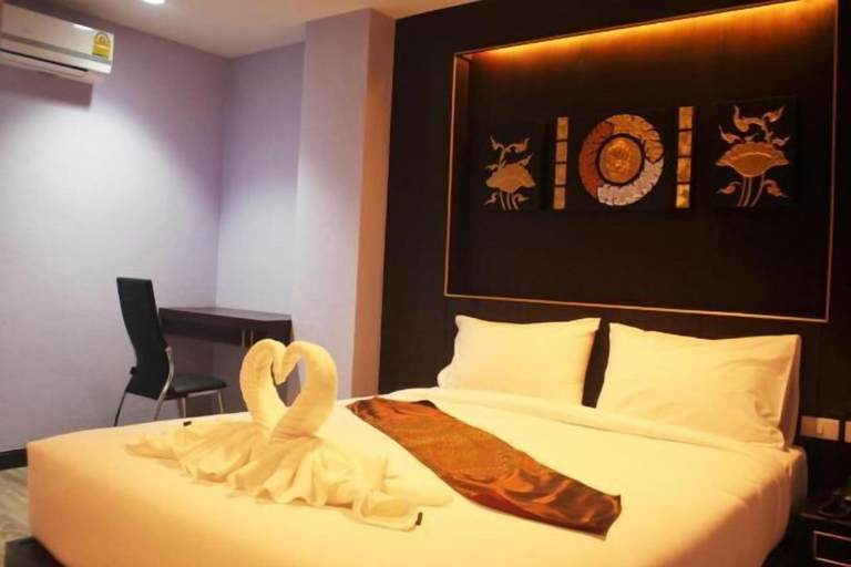 Bedroom 8