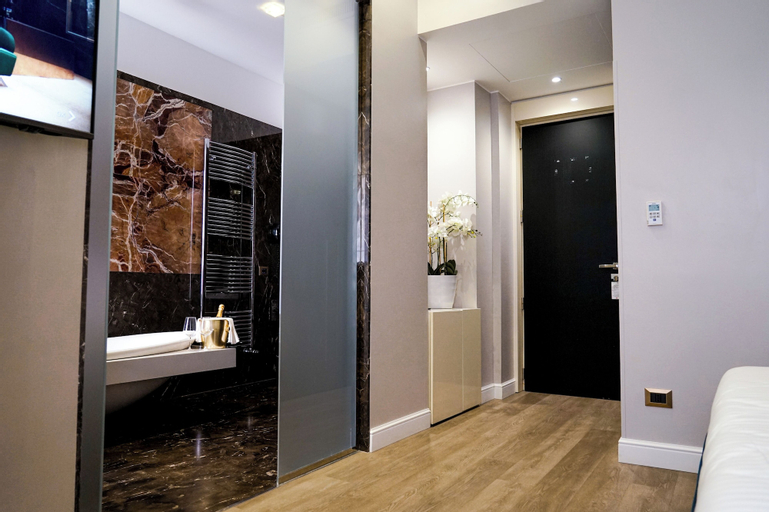 Bathroom 5