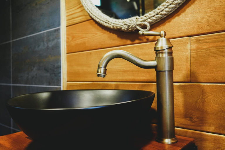 Bathroom 3, Traveler's Cottages in Kazbegi, Kazbegi