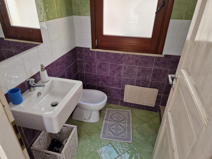 Bathroom 1, Casette di Alex con TERRAZZA, Trapani