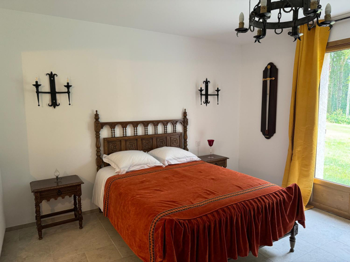 Bedroom 2, Chambre d'hotes nature Mont-pres-Chambord, Loir-et-Cher
