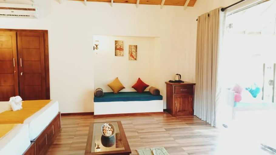 Bedroom 3, BLUE WAVES kite surfing beach resort, Kalpitiya