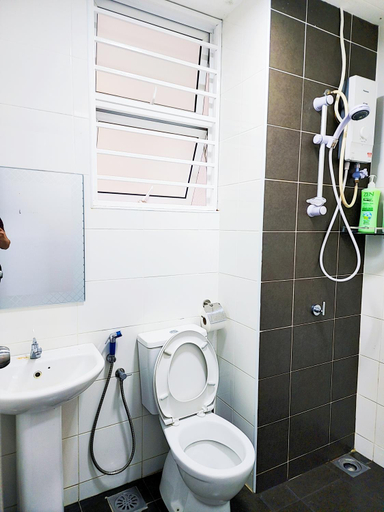 Bathroom, Dwiputra Presint 15 at Putrajaya Fully Air Con, Kuala Lumpur