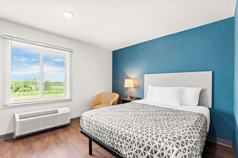 Bedroom 3, WoodSpring Suites Hudson Port Richey, Pasco