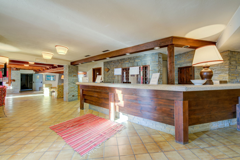 Room 2, Grange Hike Ski - 12D Sestriere, Torino