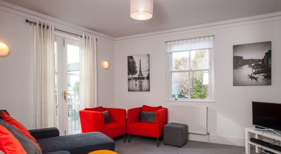 Room 5, Central Quiet 2 Bedroom Townhouse With Office, Bath and North East Somerset