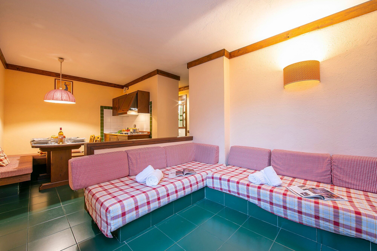 Room 4, Grange Hike Ski - 15D Sestriere, Torino