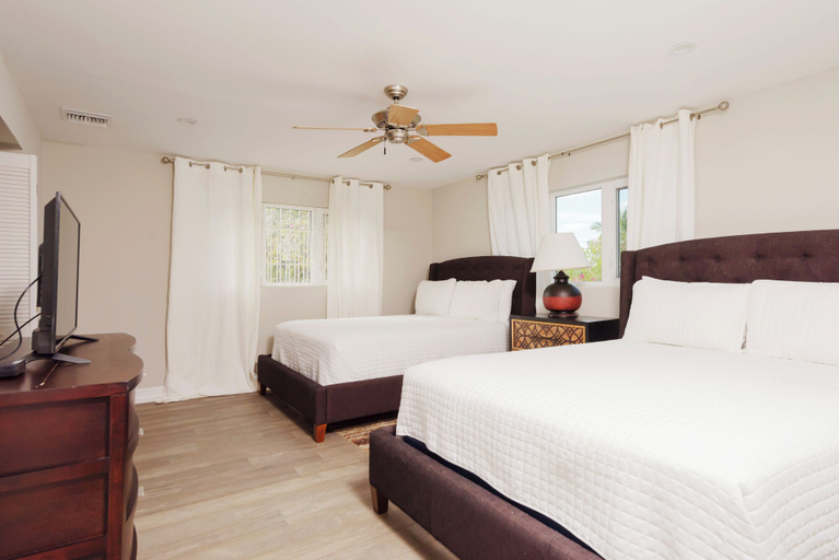 Bedroom 2, Silk Cotton Villas