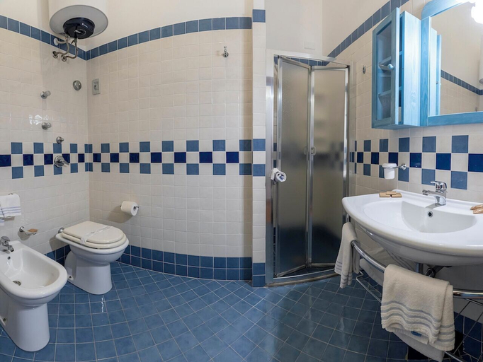 Bathroom 4, Villaggio Cala Mancina, Trapani
