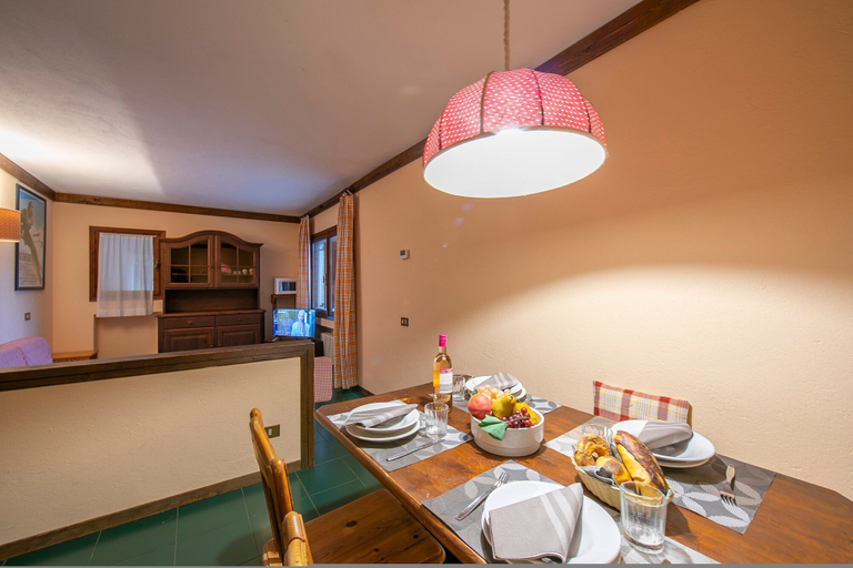 Room 2, Grange Hike Ski - 15D Sestriere, Torino