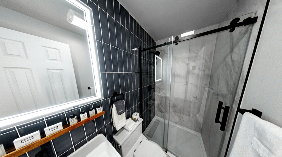 Bathroom 2, Chalet 239, Windham