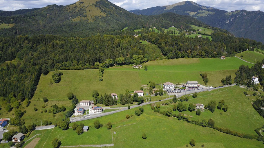 Sun Paradise Mountain Lake Iseo Hospitality, Bergamo