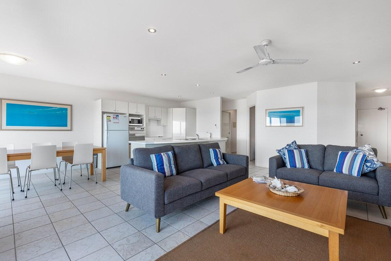 Others 4, Your home from home with ocean views, Noosa - Sunshine-Peregian