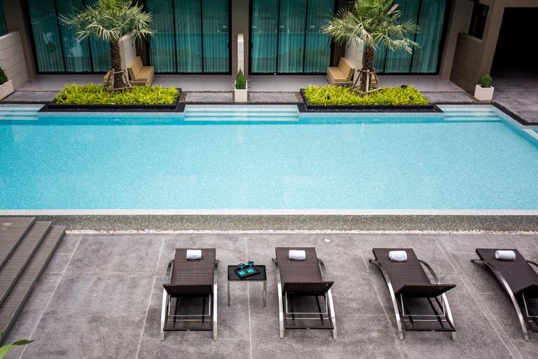 Swimming Pool 2
