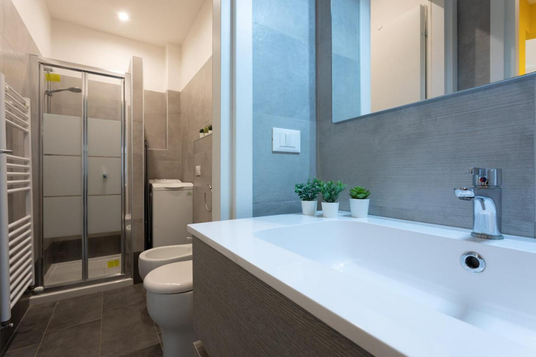 Others 3, Porta Susa Studio Apartment by Wonderful Italy, Torino