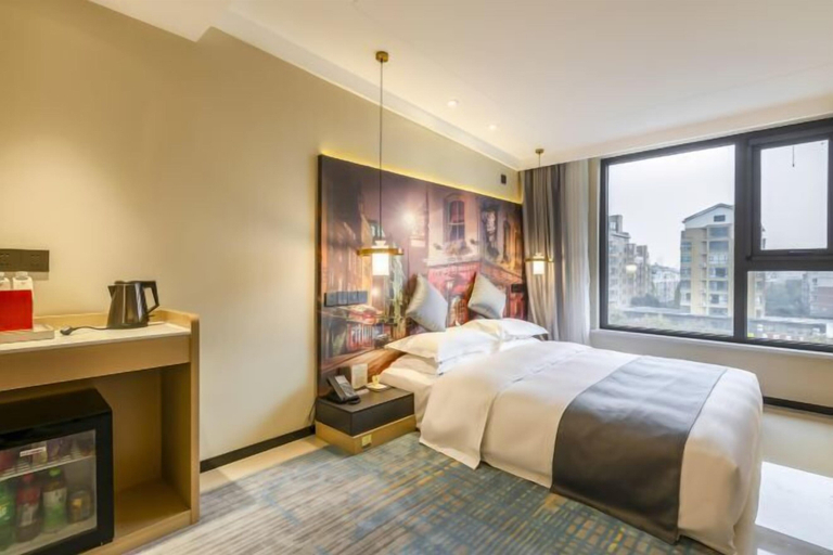 Bedroom 3, XIANG GE LI TING HOTEL, Jiaozuo