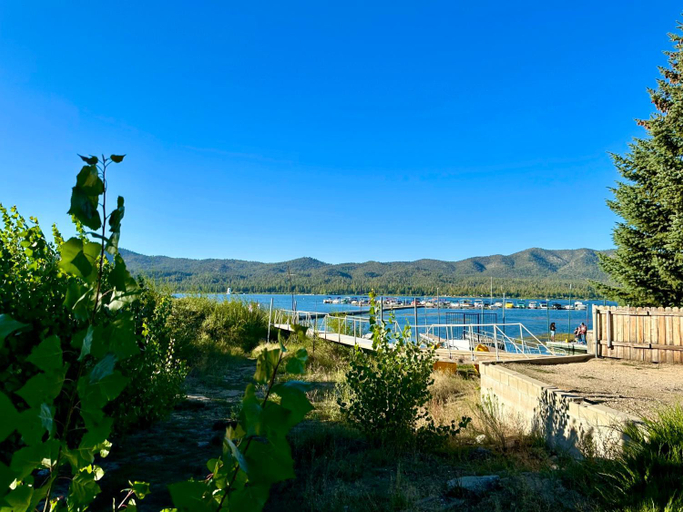 Others 4, Lakefront Escape, San Bernardino