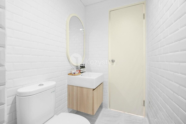 Bathroom 5, Mukava by Kozystay - Grogol, Jakarta Barat