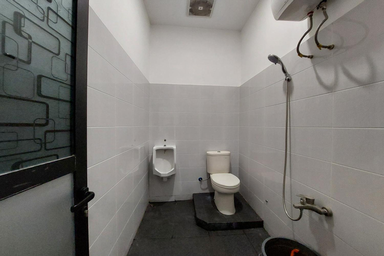 Bathroom 3