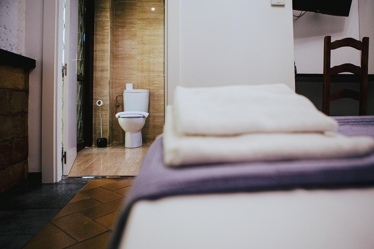 Bedroom, Hotel&Bar Ducay, Navarra