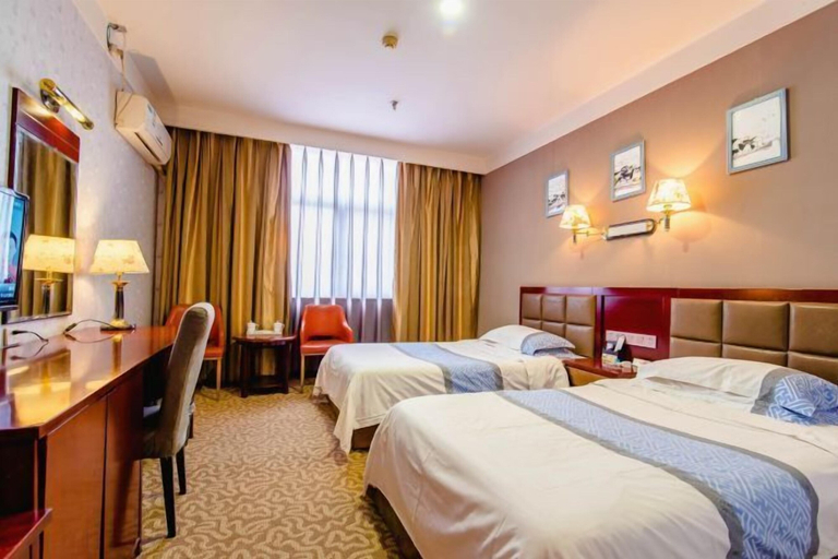 Bedroom 3, Wanshui Qianshan Hotel, Jiaozuo