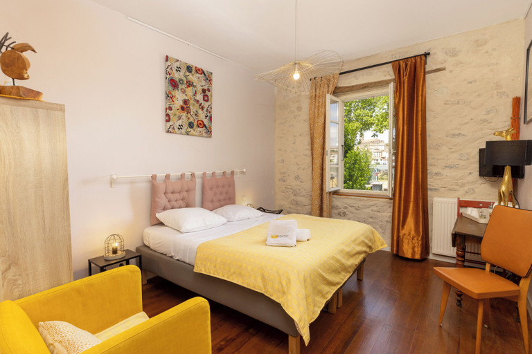 Bedroom 5, Le Grand Bassin, Aude