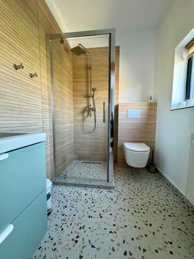 Bathroom 4, EPIC Vila Brasov, Cristian, Cristian