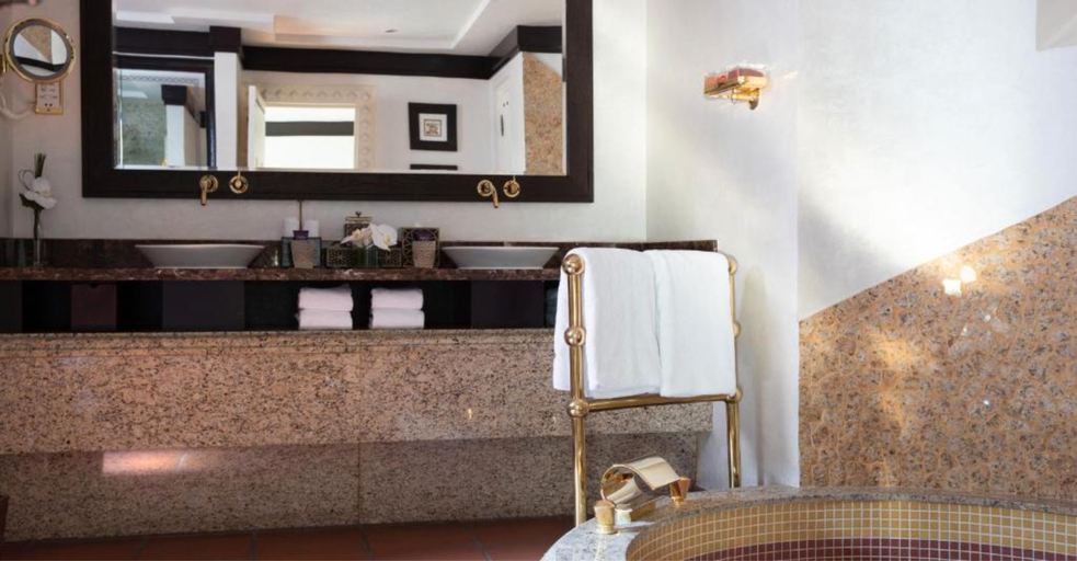 Bathroom 9