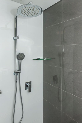 Bathroom 4, Oasis at Palm Cove, Cairns