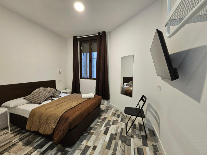 Others 4, Hostal Andrea Gran Via, Madrid