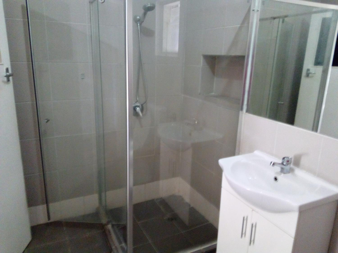 Others 4, Homestay upon Kenwick Station, Perth