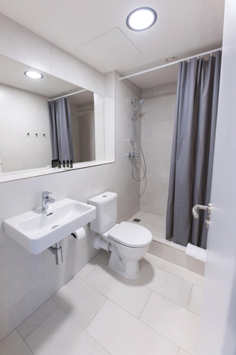 Bathroom 3, Post 120 Suites, Praha 5