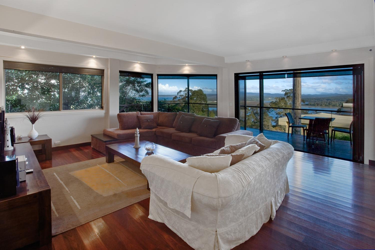 Bedroom 1, Pure Indulgence, Bega Valley