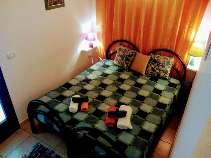 Others 2, B&b Fa.ro.mi, Lecce