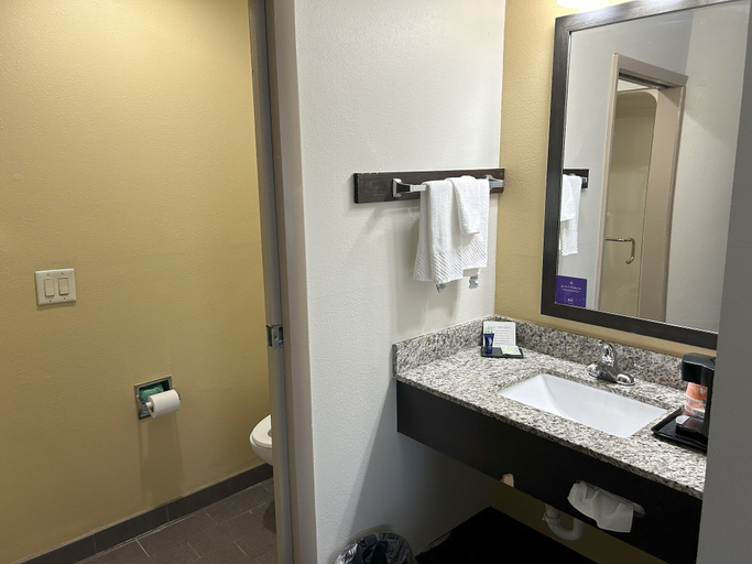 Bathroom 3, Sleep Inn Wilson near I-95, Wilson