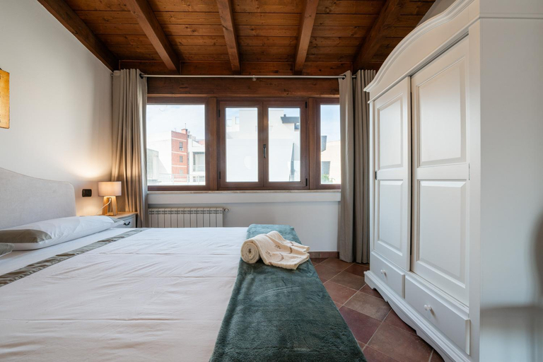 Others 4, Greta House San Benedetto, Cagliari