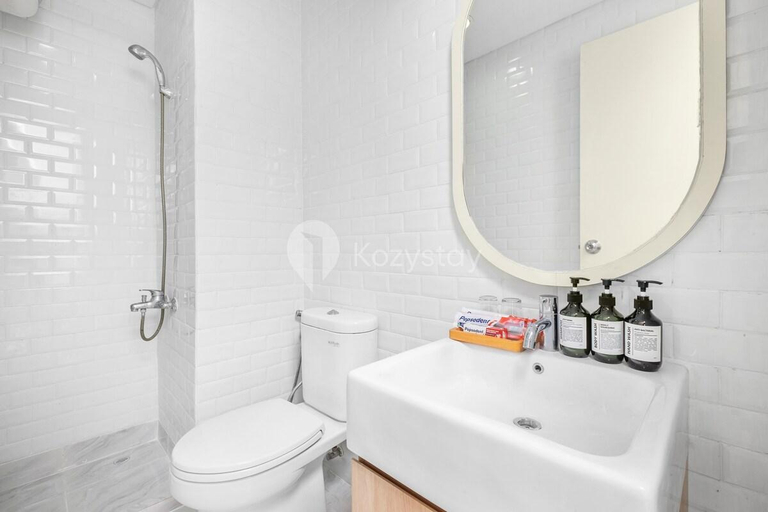 Bathroom 4, Mukava by Kozystay - Grogol, Jakarta Barat