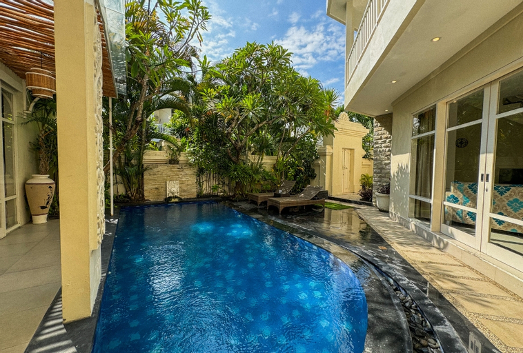 Swimming Pool 3