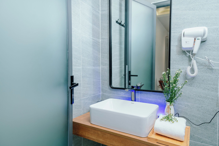 Bathroom 5, Urban Hotel, Bình Thạnh