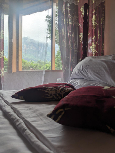 Bedroom 2, Cwmbale Eco-Safari Lodges, Restaurant and Zoo., Bungokho