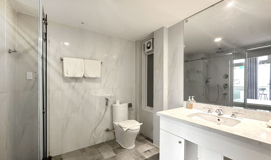 Bathroom 5, CouCou Homestead II, District 1