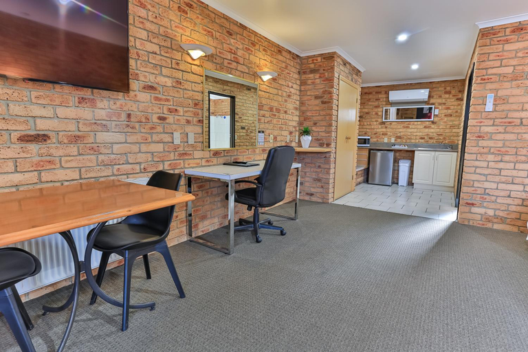 Others 4, Wonthaggi Motel, Bass Coast Bal