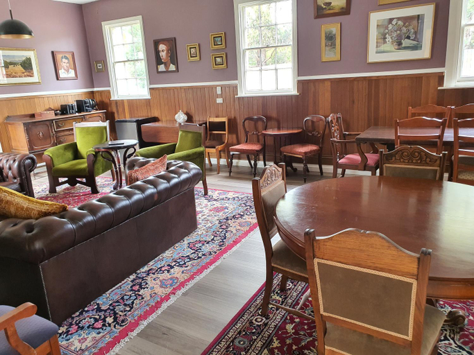 Food & Drinks, Ratho Farm, Central Highlands