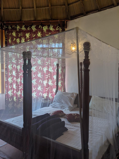 Bedroom 3, Cwmbale Eco-Safari Lodges, Restaurant and Zoo., Bungokho