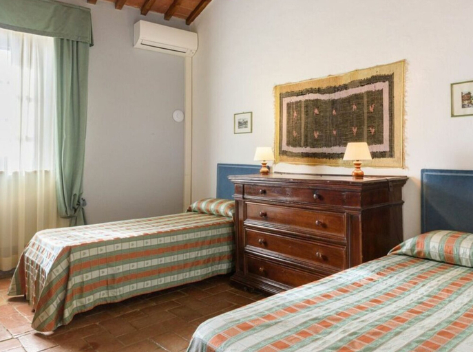 Bedroom 3, Villa Colombini Comfortable Holiday Residence, Siena